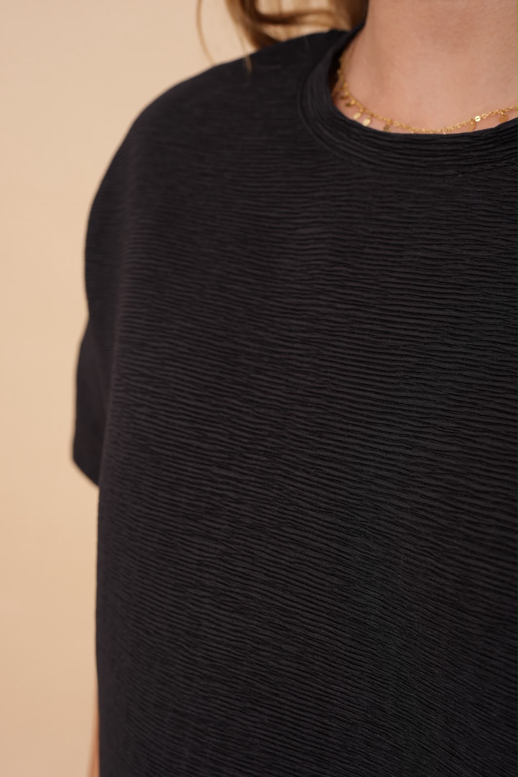 Camiseta Isis negra