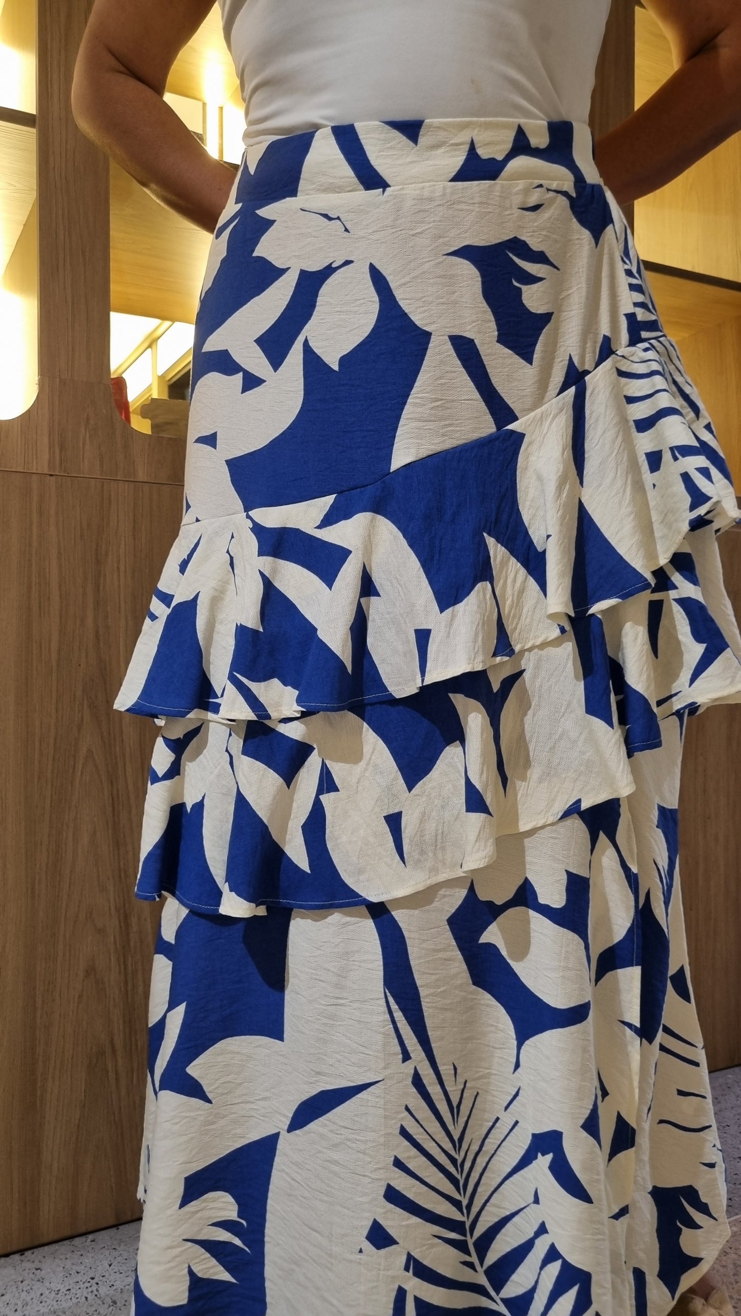 Falda Karen Azul hojas