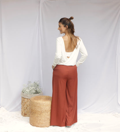 Camibuzo Emma Ivory