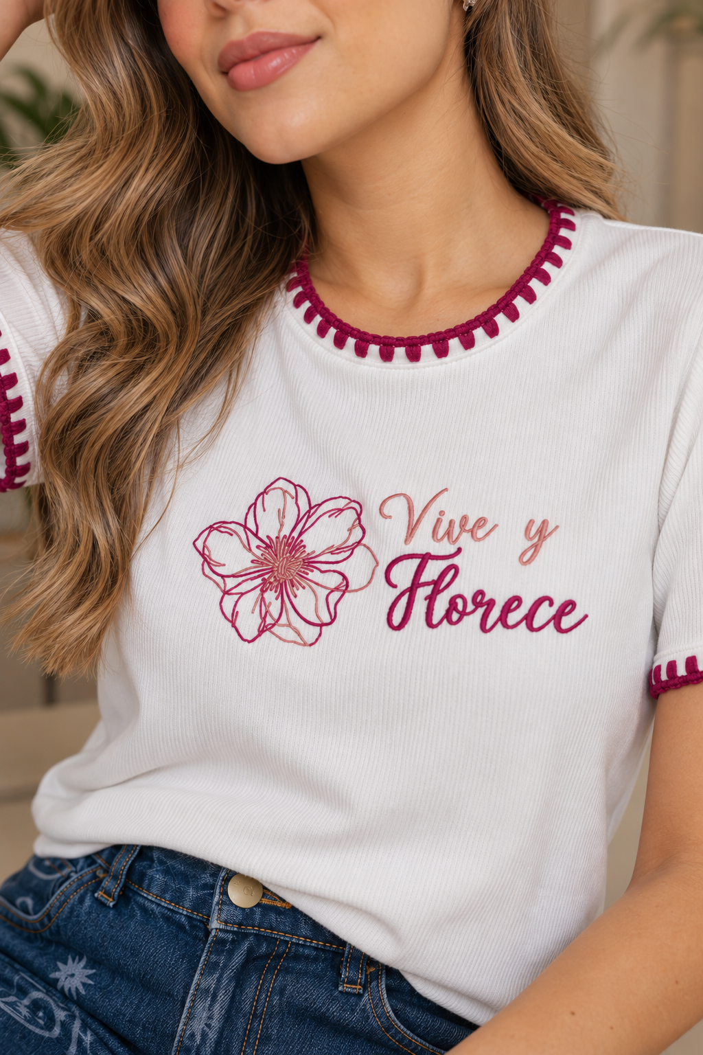 Camiseta Vive y Florece