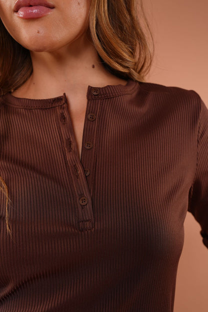 Camiseta Perla café