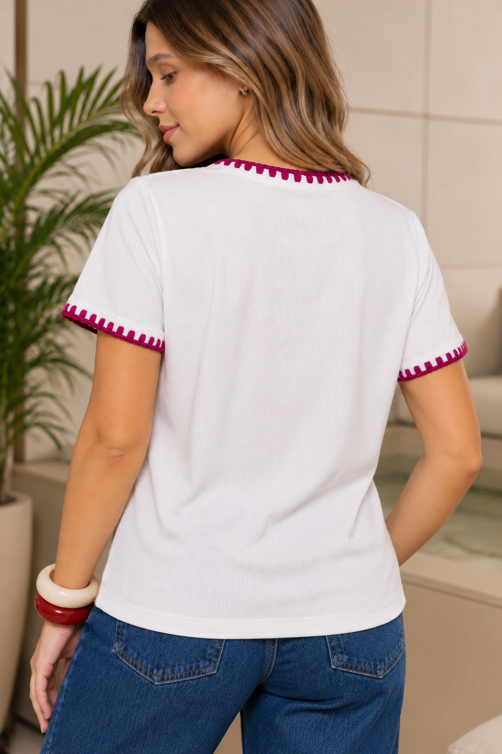 Camiseta Vive y Florece