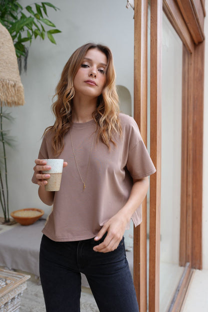 Camiseta Isis chocolate