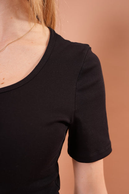 Camiseta Myamar Negra