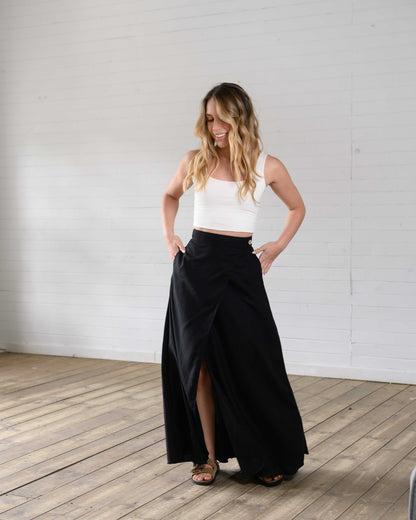 Falda Roxana Negra